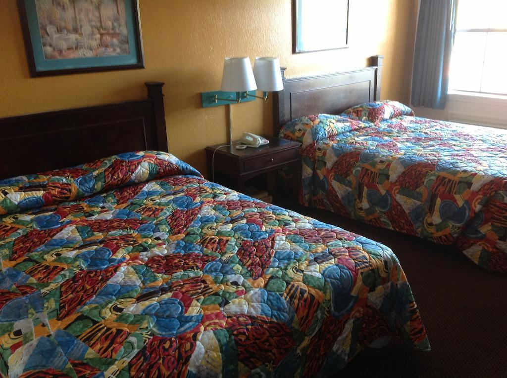 Heritage Inn Grand Prairie Quarto foto