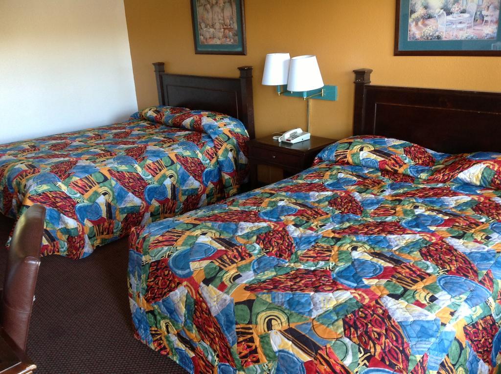 Heritage Inn Grand Prairie Quarto foto